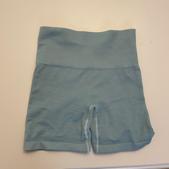 Aritzia ribbed 3” shorts teal - Picture 1 of 4